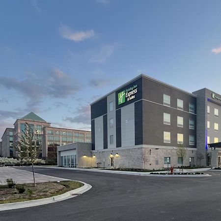Holiday Inn Express & Suites Chicago Schaumburg By Ihg Buitenkant foto