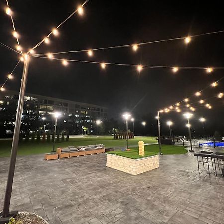 Holiday Inn Express & Suites Chicago Schaumburg By Ihg Buitenkant foto