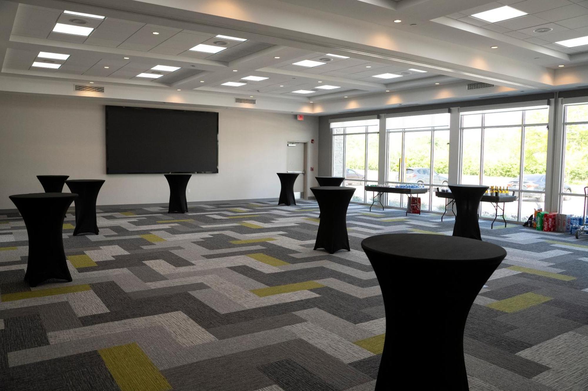 Holiday Inn Express & Suites Chicago Schaumburg By Ihg Buitenkant foto