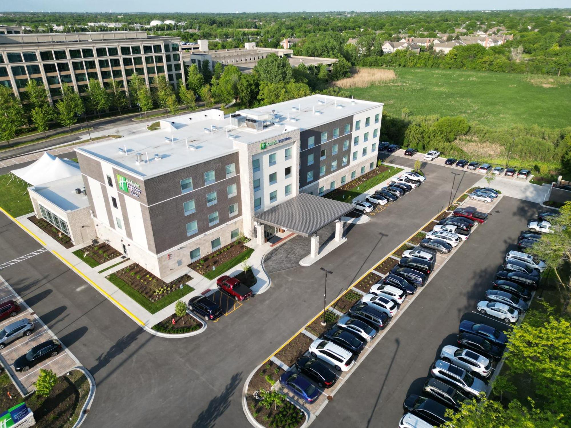 Holiday Inn Express & Suites Chicago Schaumburg By Ihg Buitenkant foto