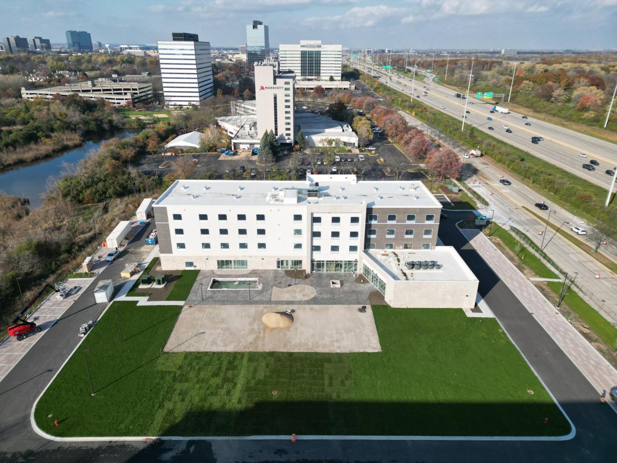 Holiday Inn Express & Suites Chicago Schaumburg By Ihg Buitenkant foto