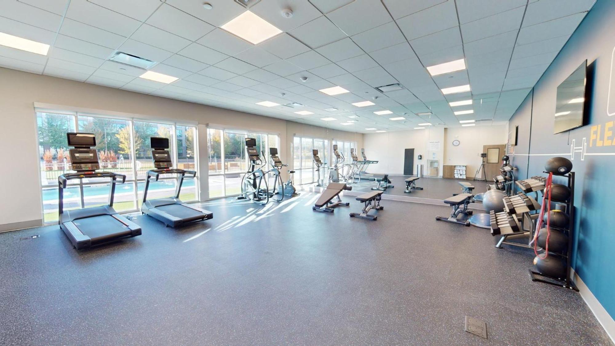 Holiday Inn Express & Suites Chicago Schaumburg By Ihg Buitenkant foto