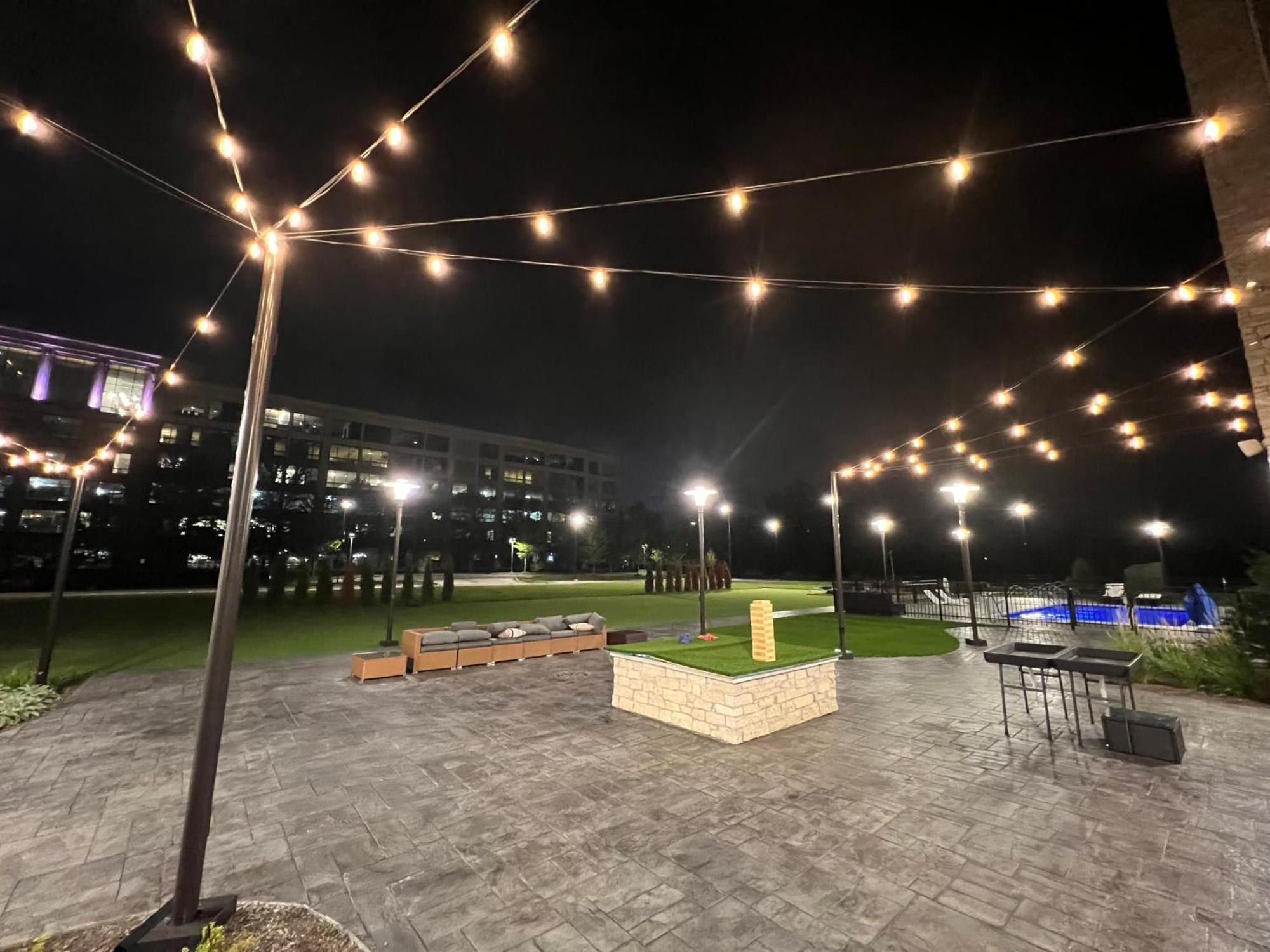 Holiday Inn Express & Suites Chicago Schaumburg By Ihg Buitenkant foto